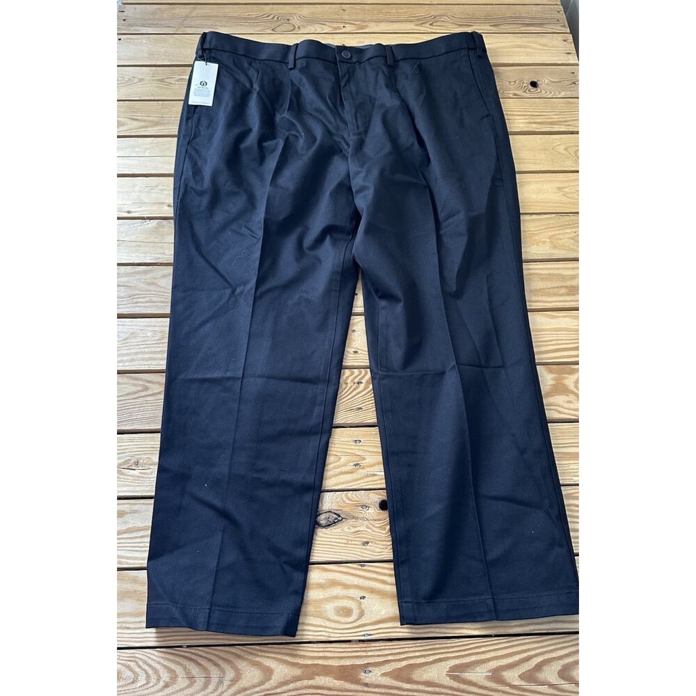 NWT Dockers Shirt Gripper Pants Size 48x32 Men’s Black